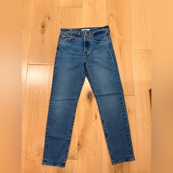New without tags. Levis Wedige 27 - Picture 2 of 4